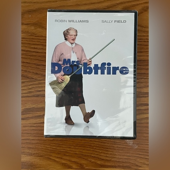 Mrs Doubtfire Movie DVD - Picture 1 of 4